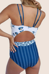 2026 Women's Sexy Cut-Out One-Piece Swimsuit with Twist Detail